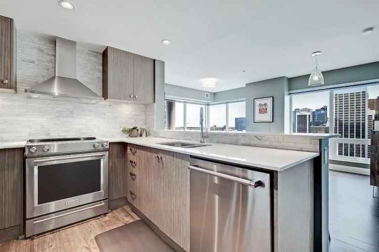 Downtown Calgary Condo with River Views - Upgraded Suite