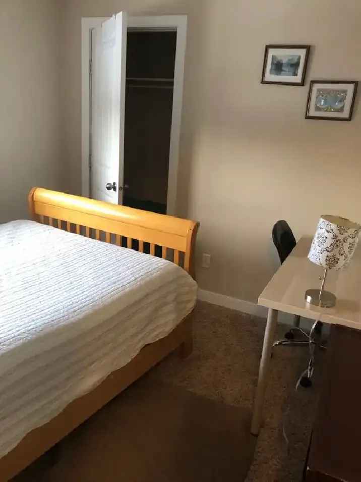 Room for Rent Close to LRT and Universities with Own Bathroom