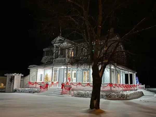 12-Room Second Empire Home Beautifully Restored