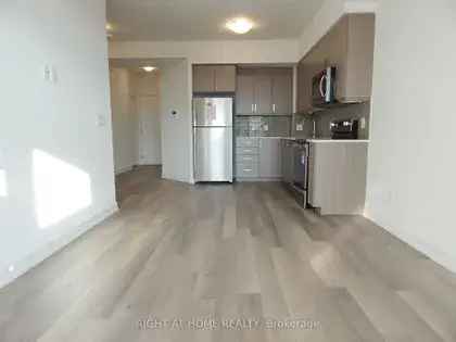 4 rooms apartment of 65 m² in Toronto