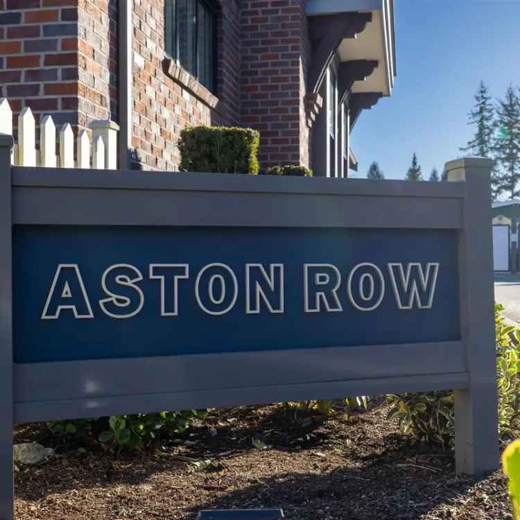 3-Bed Modern Rowhome in Aston Row Abbotsford Near UFV