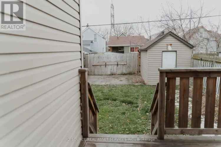 2 Bedroom 1 Bathroom Renovated House Near Nikola Tesla Boulevard
