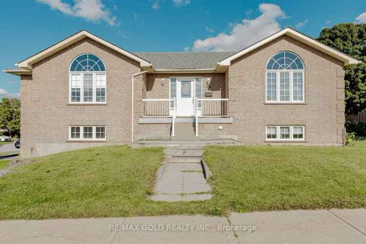 House For Sale in Midland, Ontario