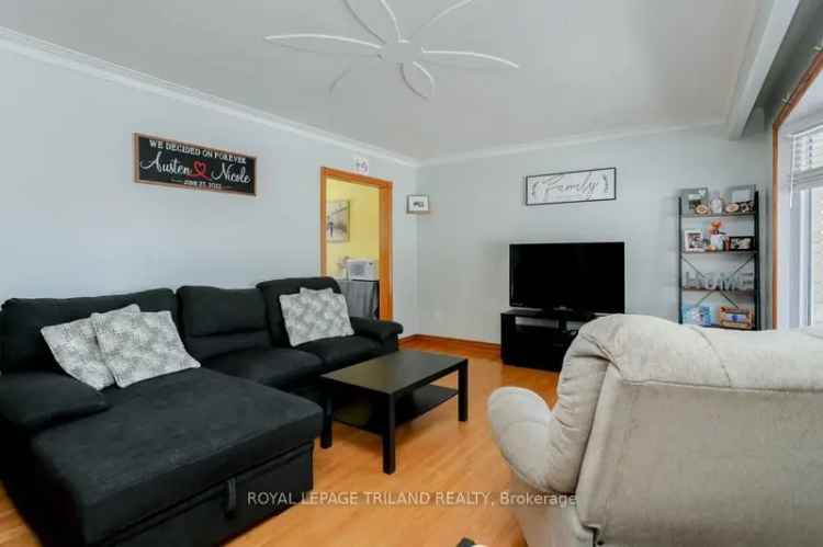 House For Sale in 48, Lynn Crescent, South-West Oxford, Ontario