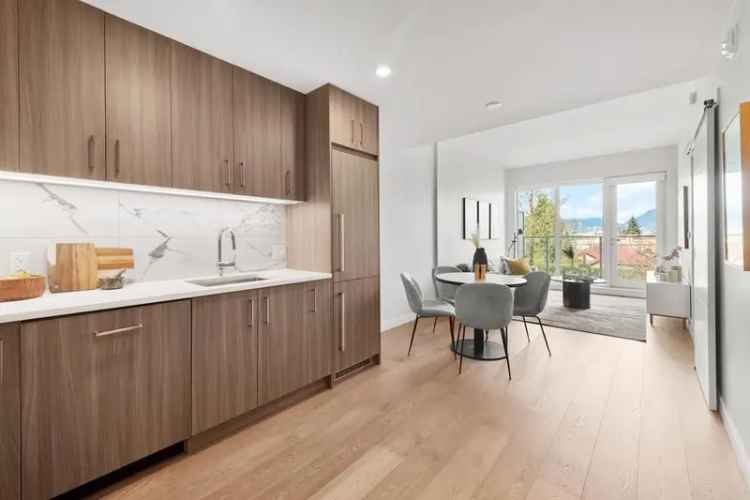 Cambie Condo 1 Bed + Den Near King Edward Skytrain