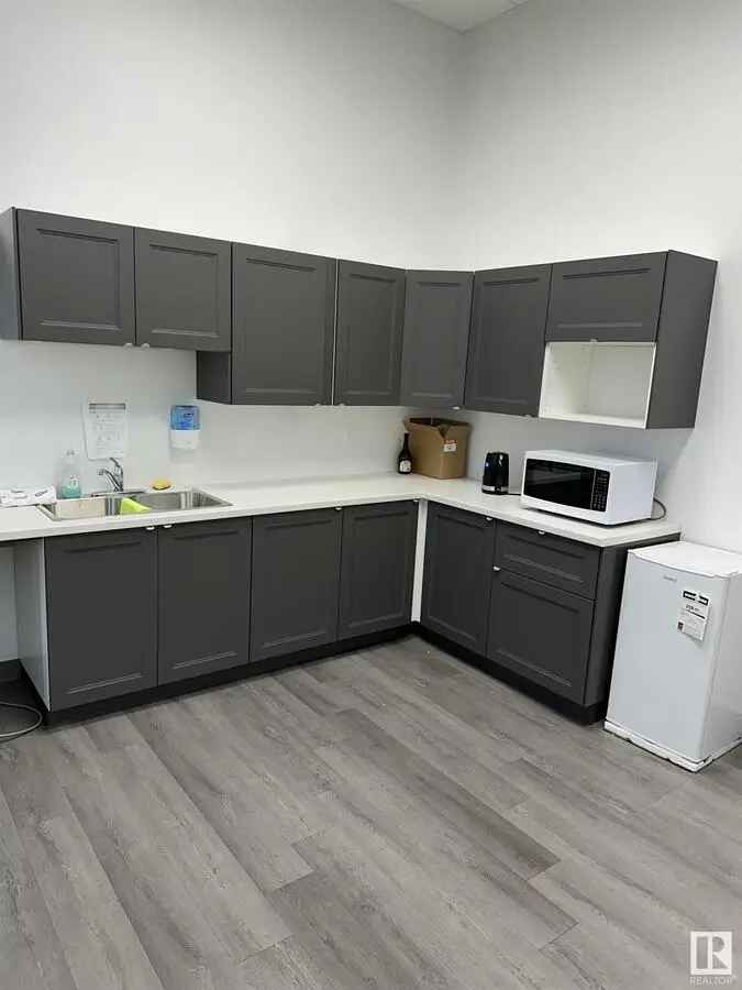 Office For Rent in Edmonton, Alberta