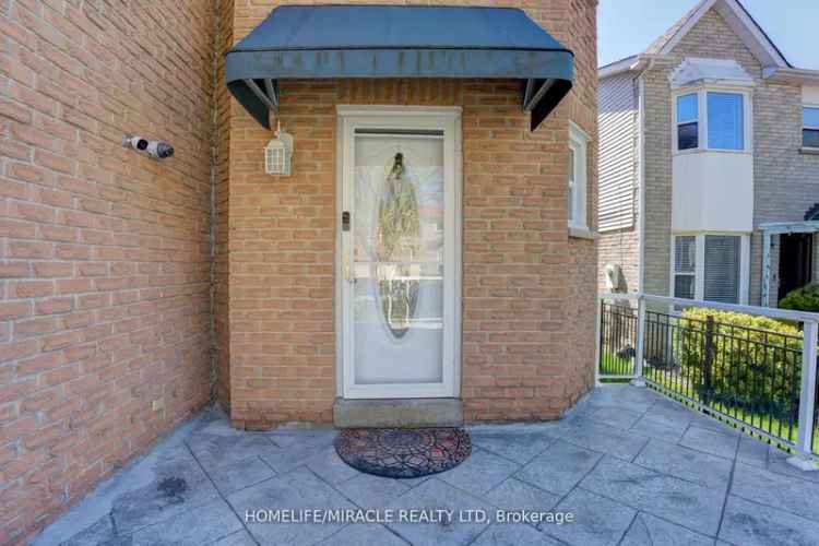 House For Sale in 41, Fieldview Crescent, Whitby, Ontario