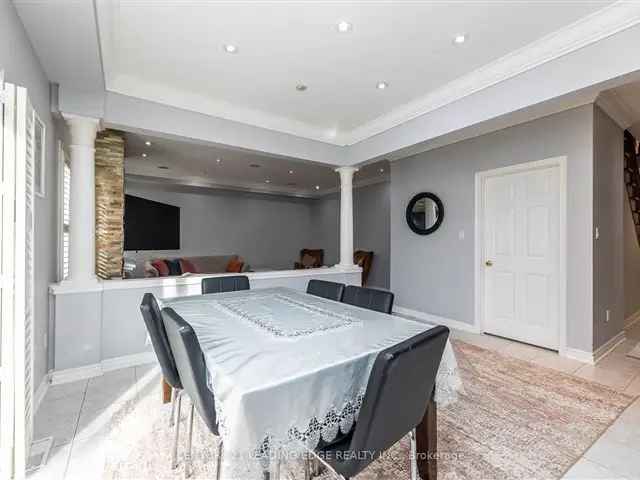 House For Sale in Vaughan, Ontario