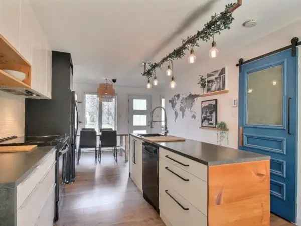 Two Storey House for Sale Laurentides