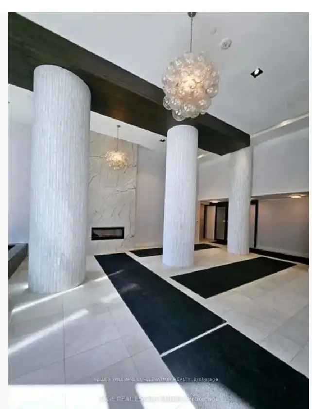 Lakefront Luxury Condo 1 Bedroom + Den