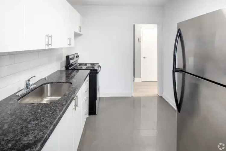 Apartment For Rent in Toronto, Ontario