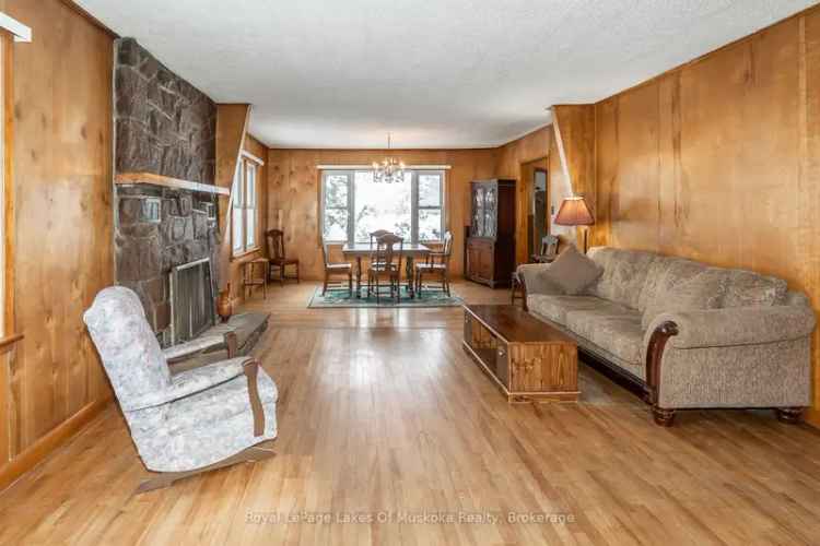 House For Sale in Muskoka Lakes Township, Ontario