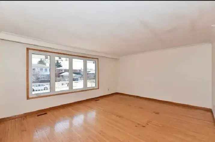 3 bed 1 bath at 404 and Sheppard