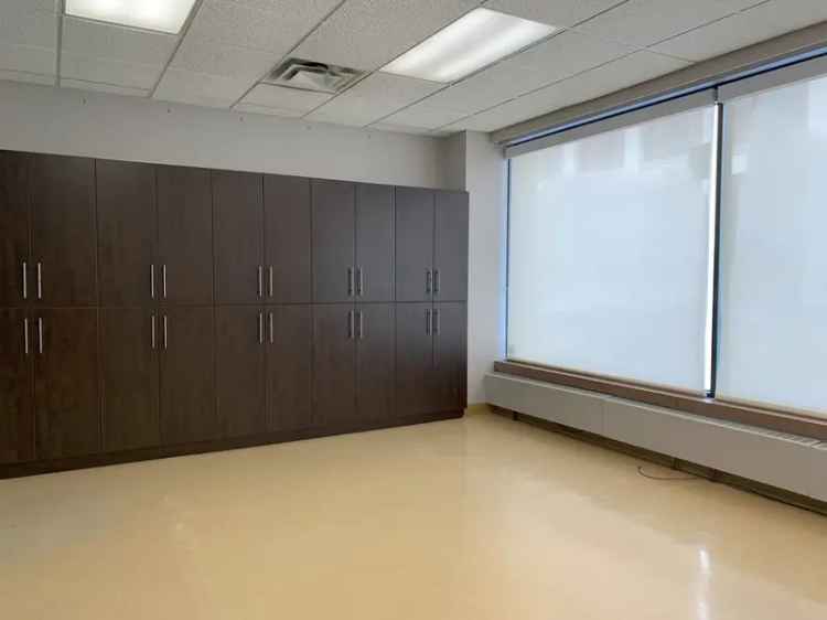 Commercial property For Rent in Winnipeg, Manitoba