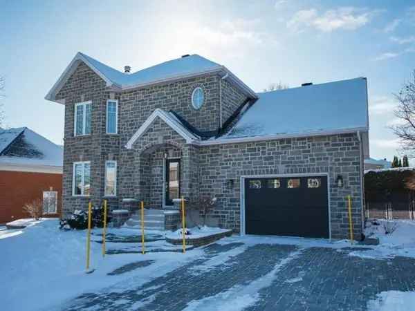 3-Bedroom Granite Stone Home in Montagne-des-Roches