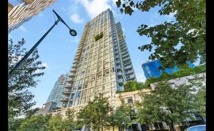 Pomaria Yaletown Condo High Ceilings Luxury Amenities