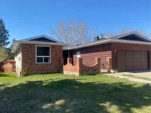 Spacious Ermineskin Bungalow - Move In Ready