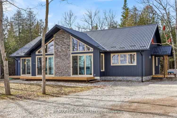 House For Sale in Municipality of Northern Bruce Peninsula, Ontario