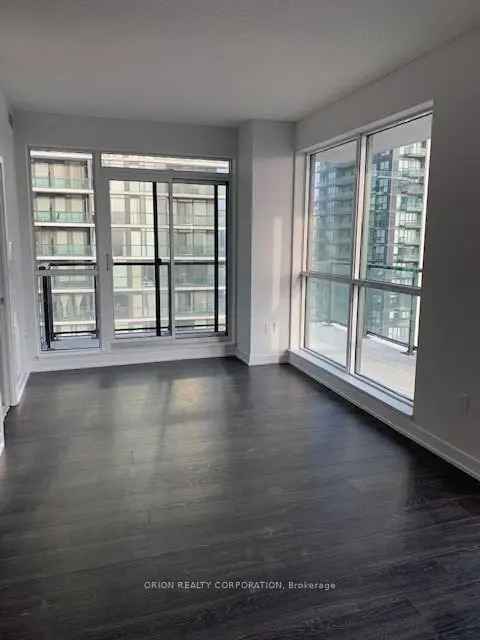 Condo For Sale in 4055, Parkside Village Drive, Mississauga, Ontario