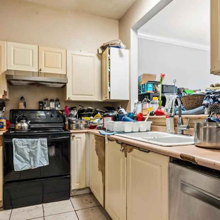 Port Coquitlam 2-Bedroom Condo for Sale