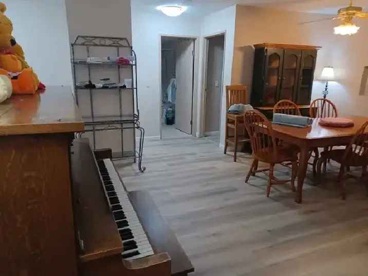 Rent 2 Bedroom Condo Near Downtown with Great Features