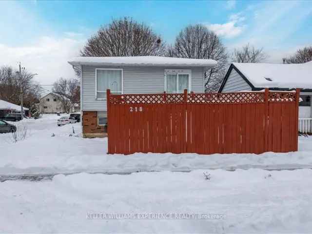 Duplex For Sale in Orillia, Ontario