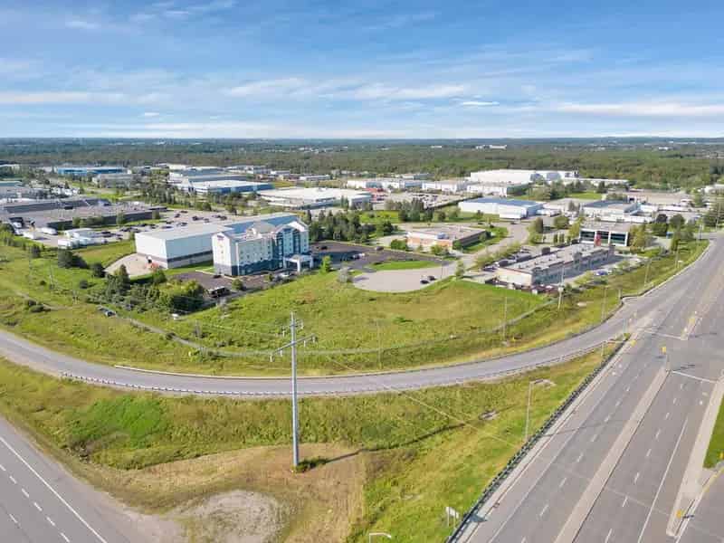 30000 SF Warehouse Space for Lease Hanlon Expressway Access