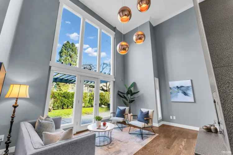 Luxury Kitsilano Duplex 3 Beds