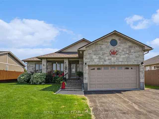 Exquisite 3 1 Bedrm 3 Bath Bungalow Amazing Upgrades Turn Key