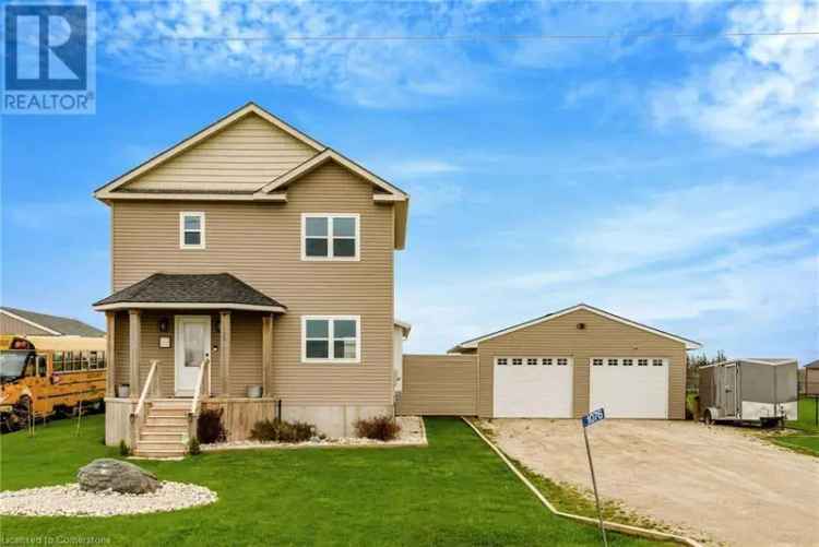 Updated 3 Bed 3 Bath Home on 0.45 Acre Lot