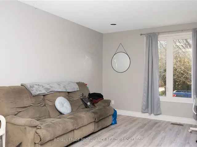 House For Sale in Kingston, Ontario