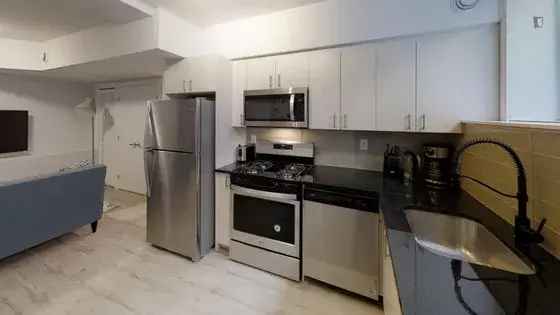 Rent 1 Room Accommodation in Ottawa with Modern Amenities