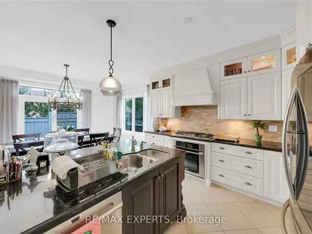 House For Sale in Vaughan, Ontario