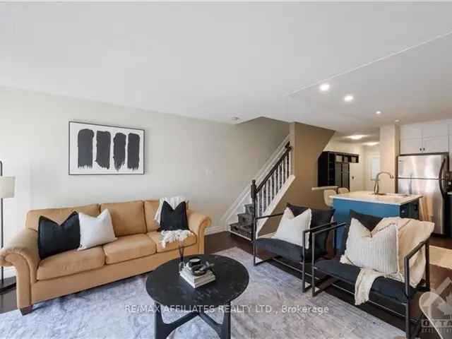 Charming Arnprior Townhome 3 Beds Updated Kitchen Family Room