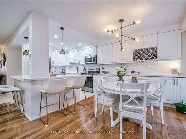 House For Sale in Brampton, Ontario