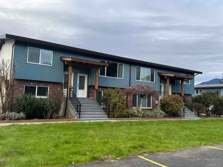 A $429,000.00 Townhouse with 2 bedrooms in Agassiz, Agassiz