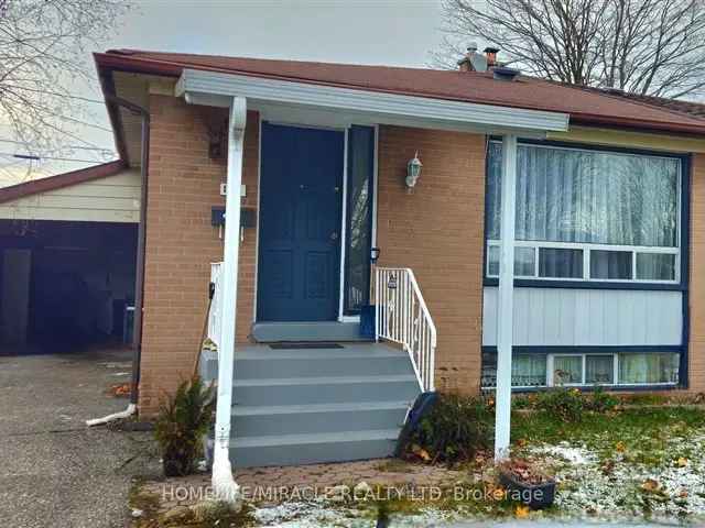 House For Sale in Ajax, Ontario