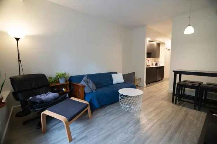 2 Bedroom Apartment near Lansdowne Park Ottawa