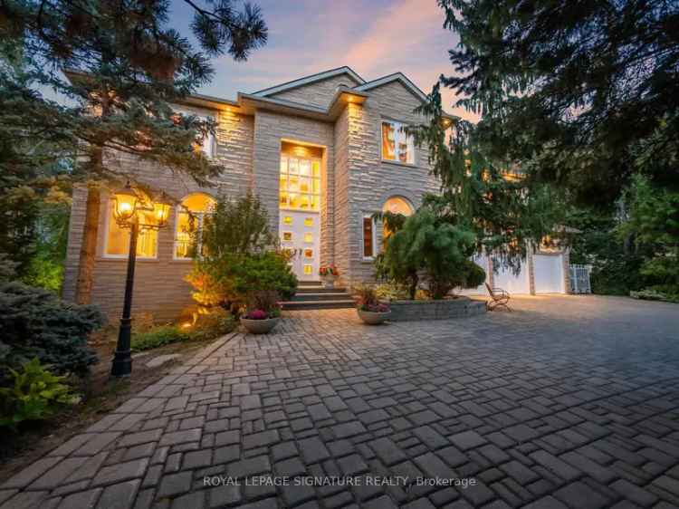 House For Sale in Vaughan, Ontario