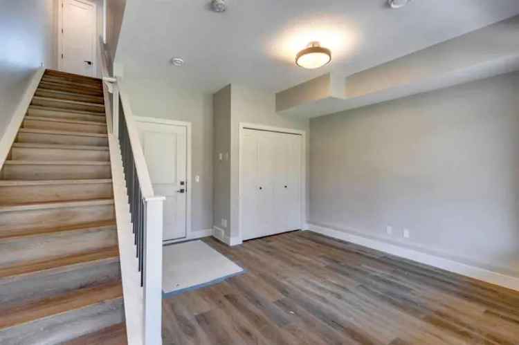 Buy Townhouse in Royal Oak with Dual Primary Suites and Premium Features