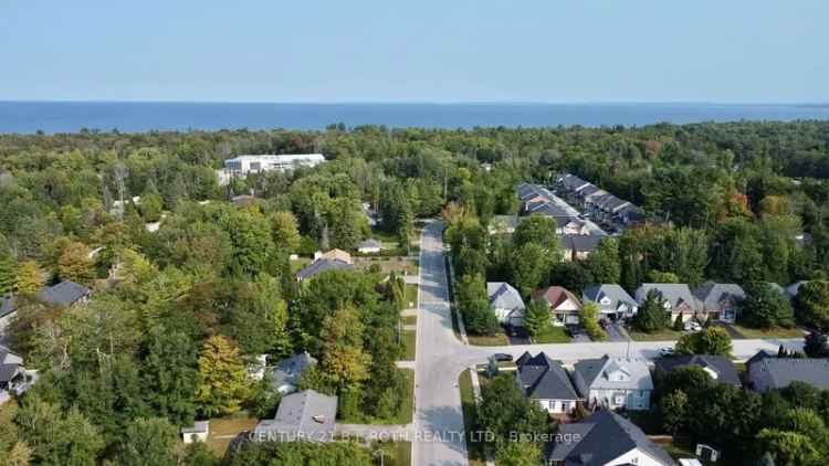 4-Bedroom 2-Bathroom Raised Bungalow in Wasaga Beach