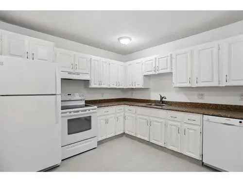 Spacious 2-Bedroom Condo in 40+ Age-Restricted Building