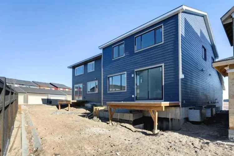 House For Rent in Town of Cochrane, Alberta