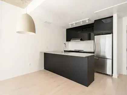 2 rooms apartment of 80 m² in Montreal