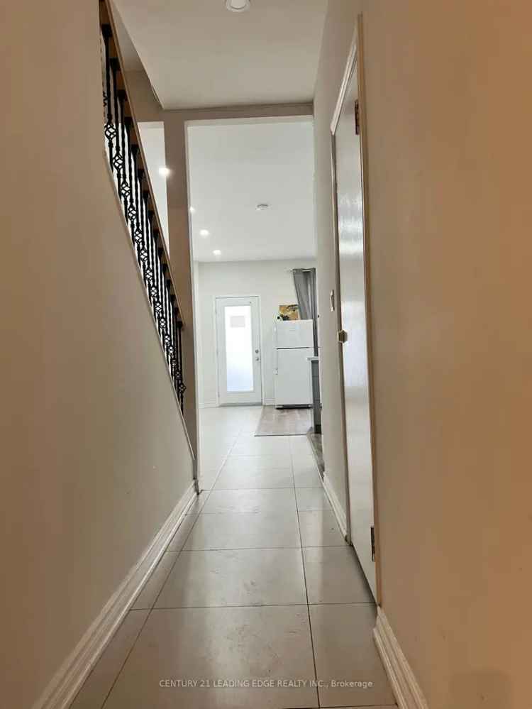 House For Sale in Toronto, Ontario