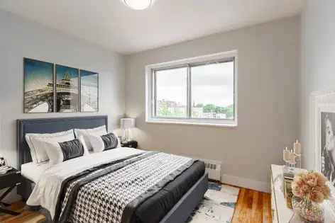 1 room apartment of 57 m² in Montreal