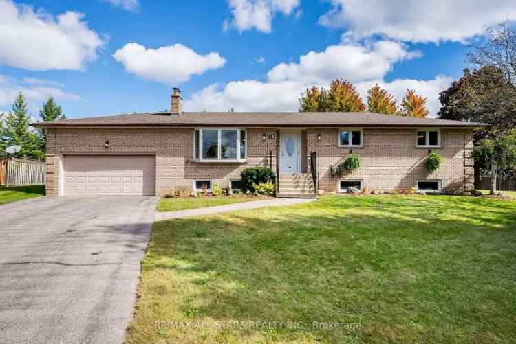 House For Sale in Uxbridge, Ontario