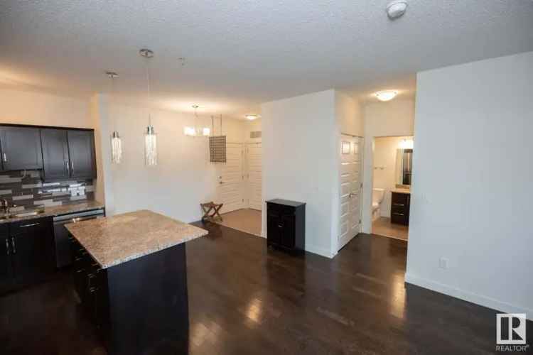 Rent 2 Bedroom Condo in Pleasantview with Open Concept and Privacy