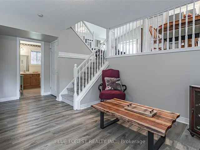 House For Sale in Thames Centre, Ontario