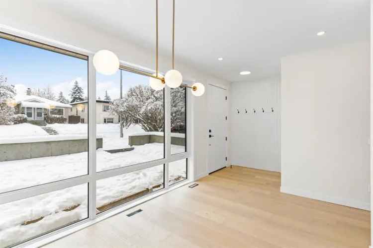 House For Sale in Calgary, Alberta